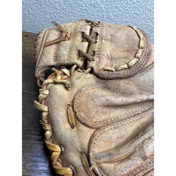 MacGregor Catchers Mitt RHT MM110 Flex Action Leather Dual Flex Hinge 18R - Picture 4 of 8